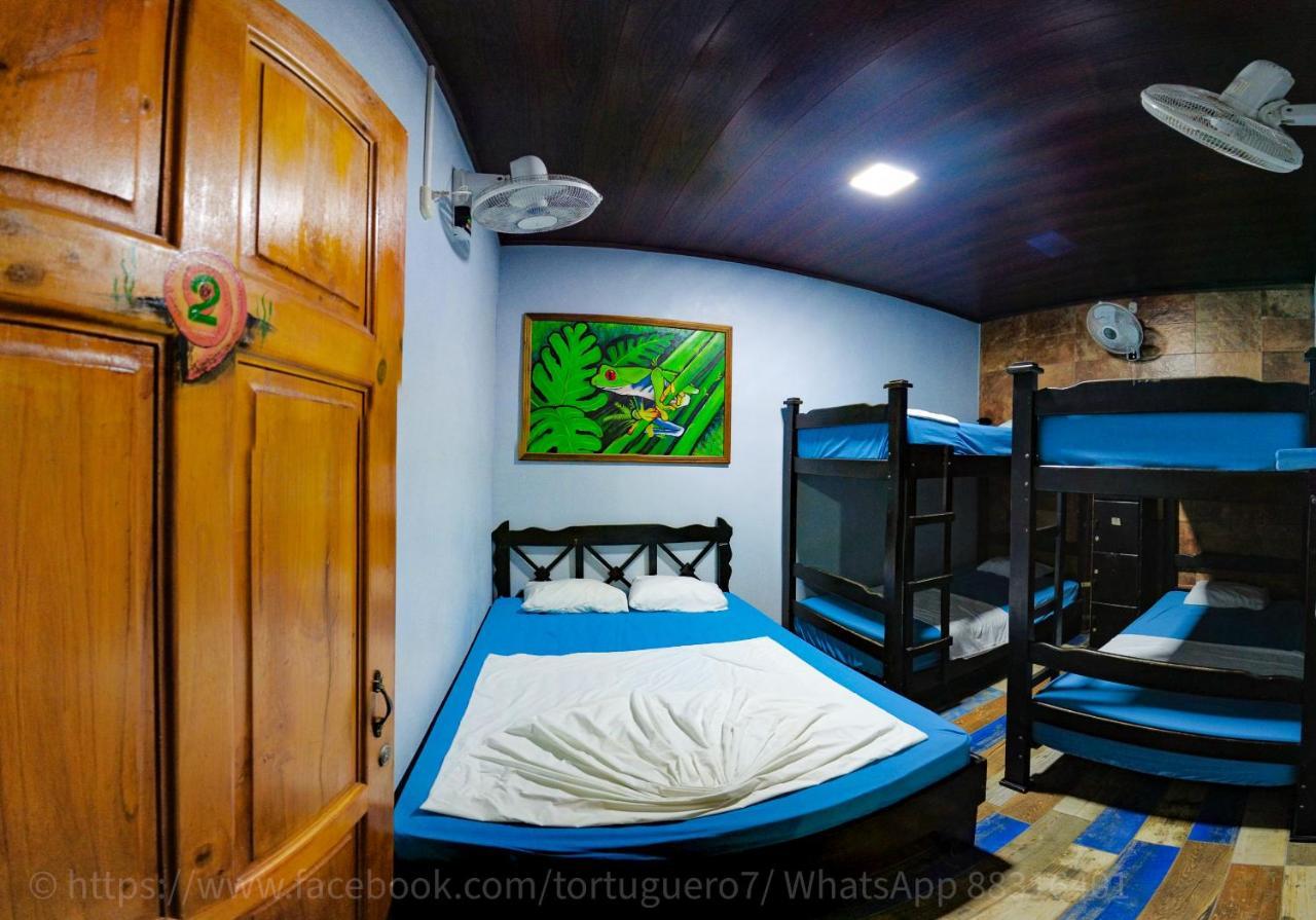 Hostel Tortuguero 7Backpackers エクステリア 写真