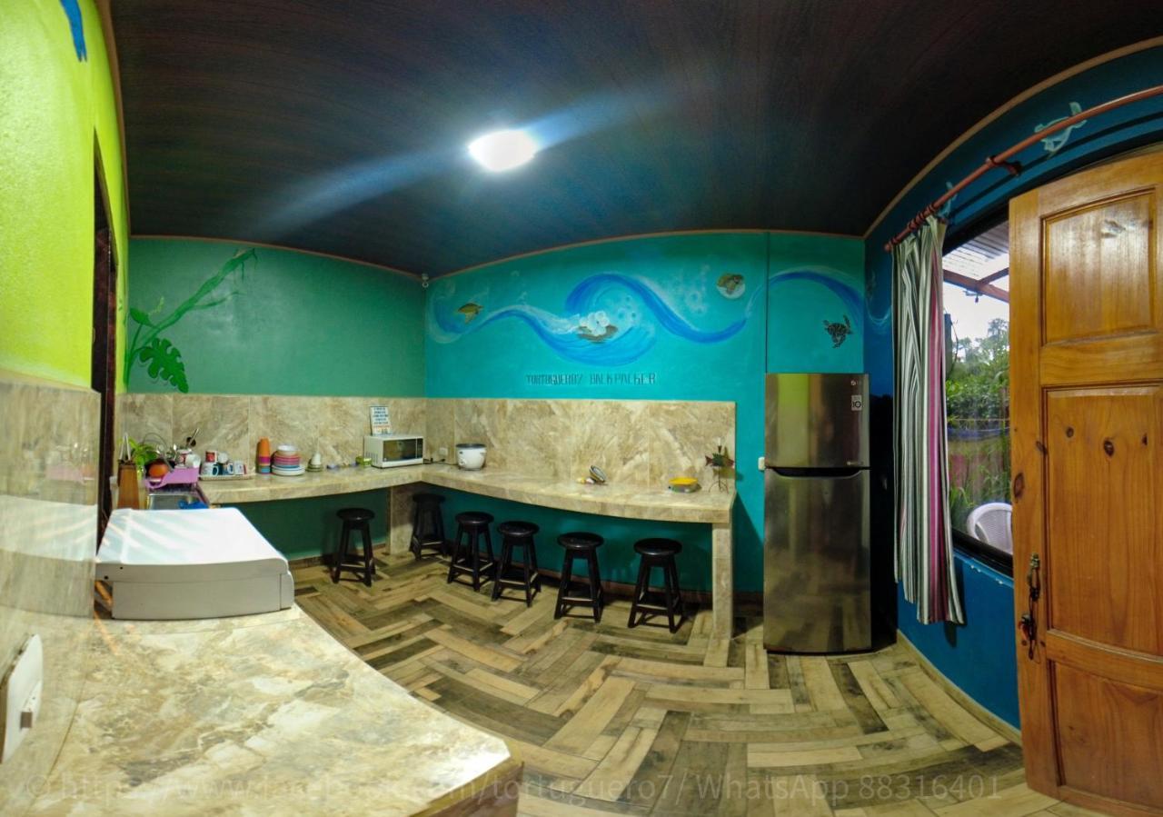 Hostel Tortuguero 7Backpackers エクステリア 写真